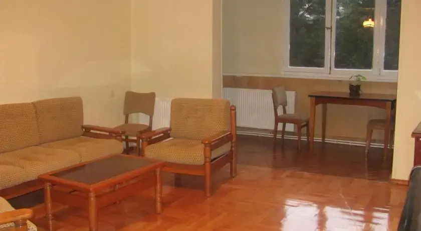 Тбилиси: Tina Apartment