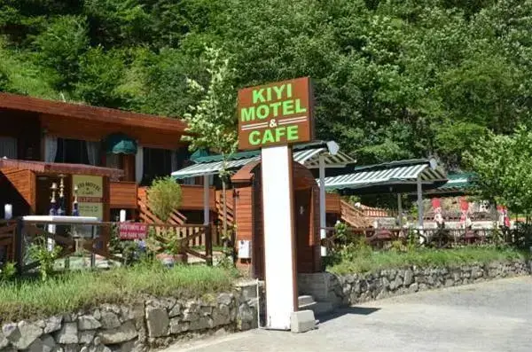 Узунгёль: Kiyi Motel & Cafe