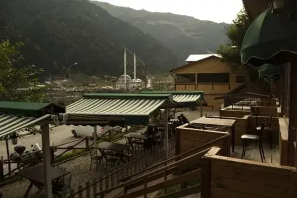 Узунгёль: Kiyi Motel & Cafe