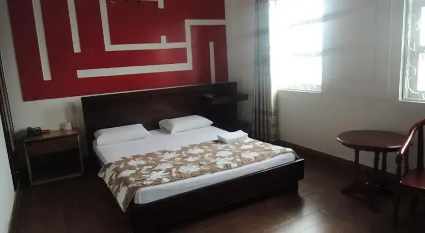 Хошимин: Nhat Van Hotel 2