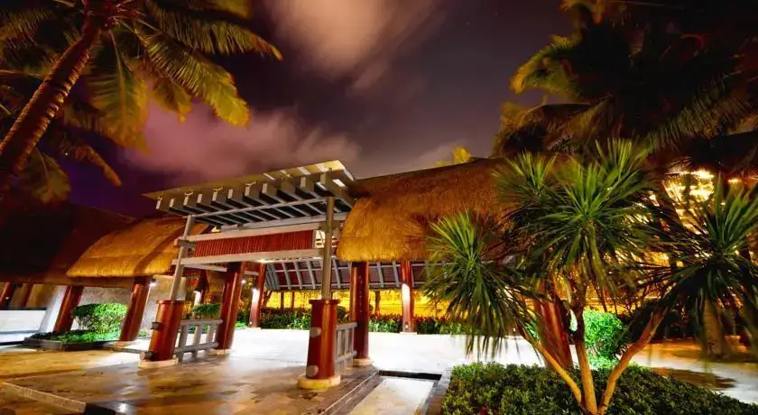 Санья: Sanya Bay Guest House All Suites Hotel