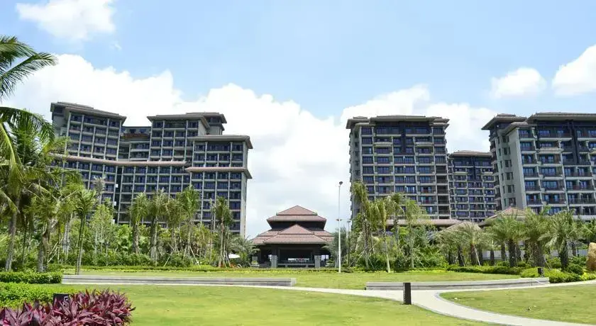 Санья: Sanya Bay Guest House All Suites Hotel