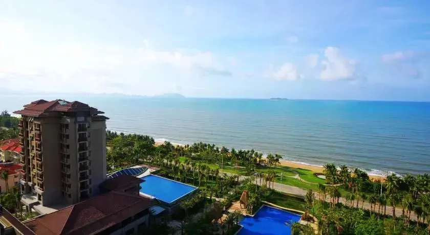 Санья: Sanya Bay Guest House All Suites Hotel