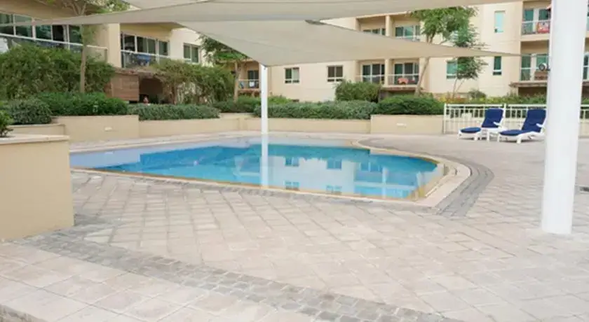 Дубай: Keys Please Holiday Homes - Greens Apartment