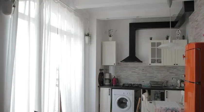 Батуми: Leolina Apartments