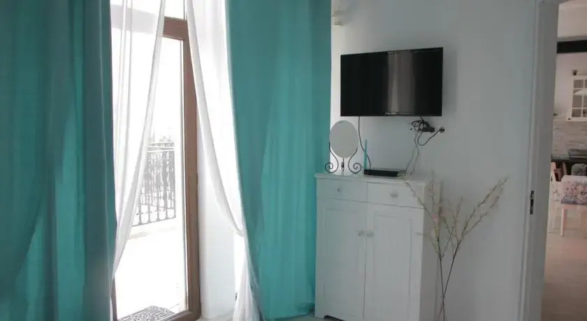 Батуми: Leolina Apartments