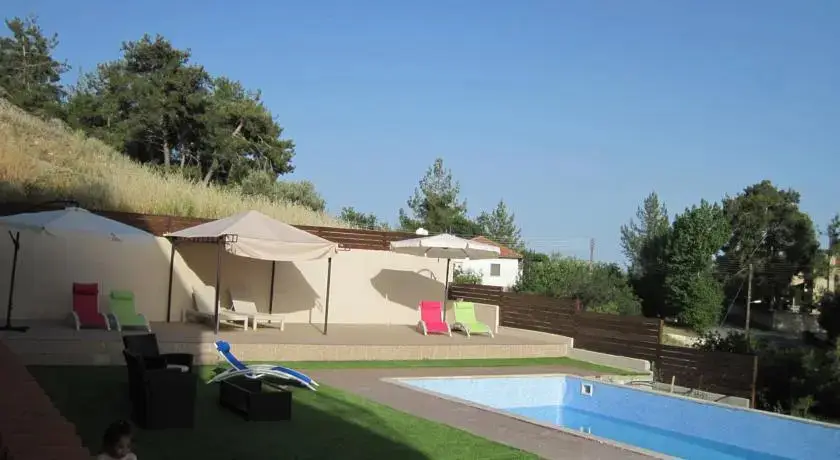 Какопетрия: Pera Pedi Pine Villa