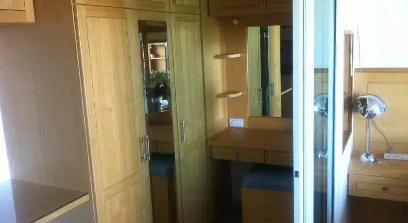 Паттайя: Malinitour Apartments