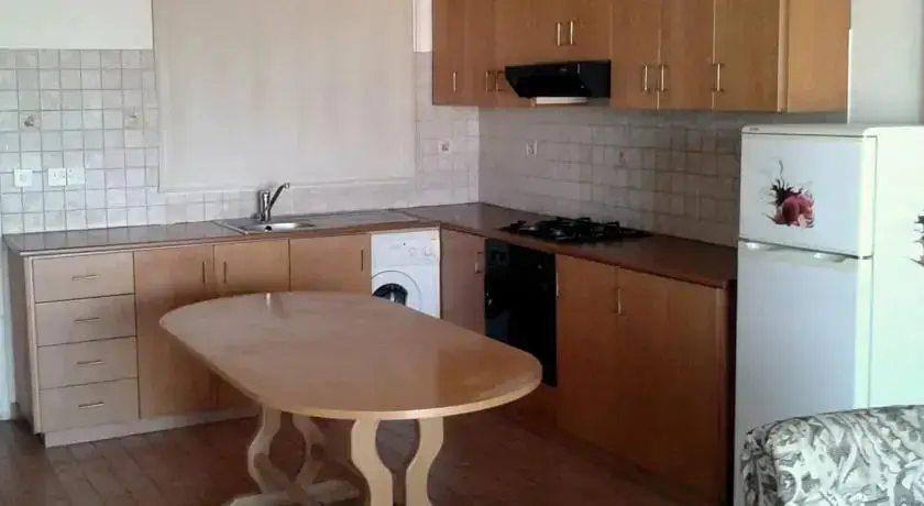 Паралимни: Bay of Salamis Apartment