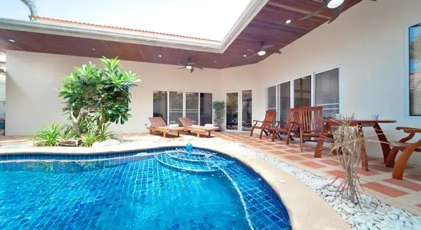 Паттайя: Pratumnak Pool Villa 1C
