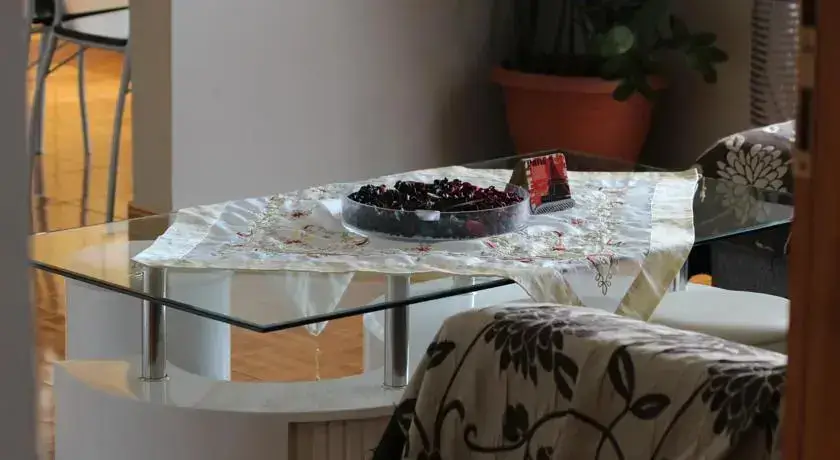 Пафос: Apartment 303