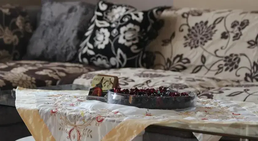 Пафос: Apartment 303