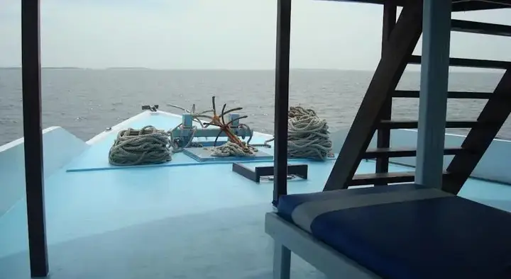 Хулуле: Mv Aisha