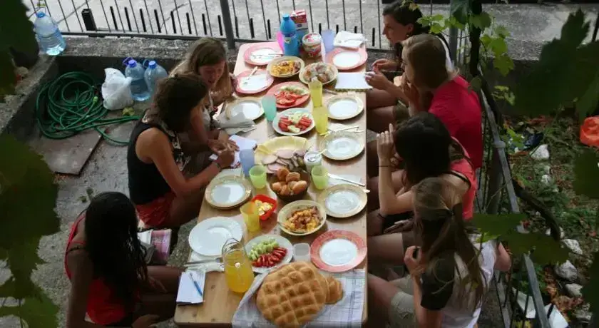 Доброта: City Beach Hostel