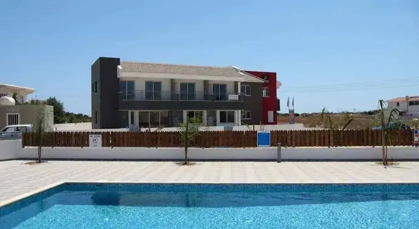 Паралимни: Maisonette Kypria M2