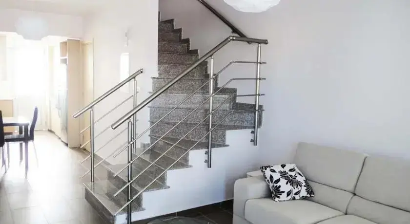 Паралимни: Maisonette Kypria M2