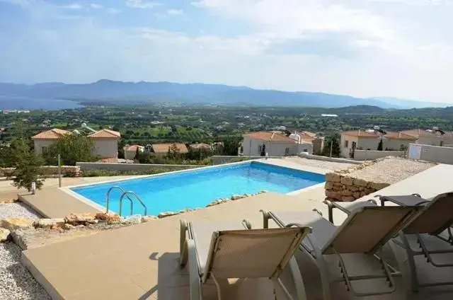 Нео Хорио: Esprit Villa 30 Latchi