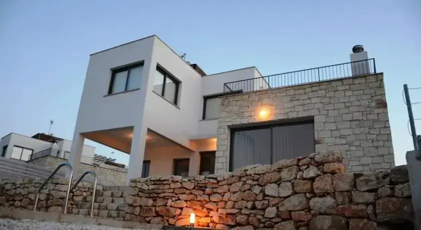 Нео Хорио: Esprit Villa 30 Latchi