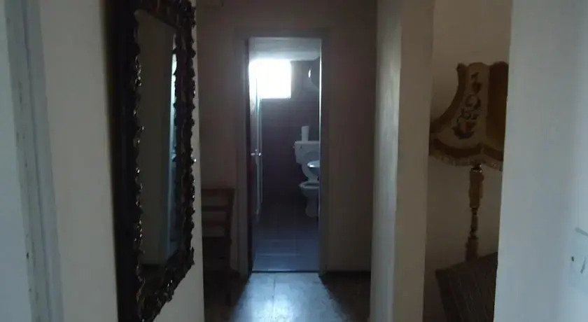 Какопетрия: Zorpides House