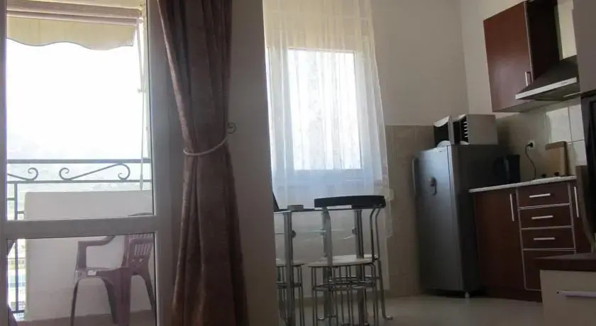 Бар: Downtown Studio Apartment