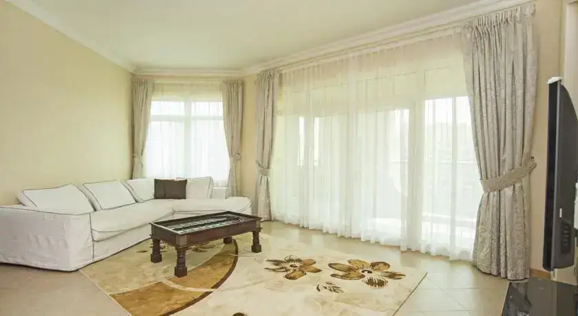 Дубай: DubaiToStay - Al Anbara