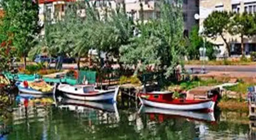 Эдремит: Baris Hotel Akcay