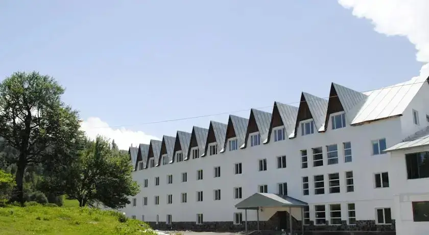Бакуриани: Bakuriani Resorts