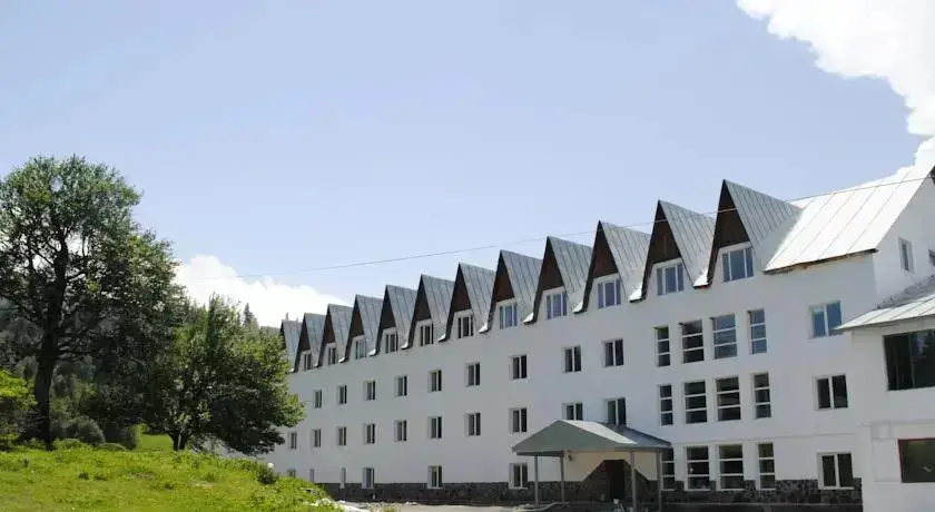 Бакуриани: Bakuriani Resorts