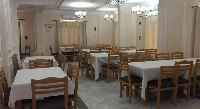 Рас-Эль-Бар: Al Tayaran Resident Apartments