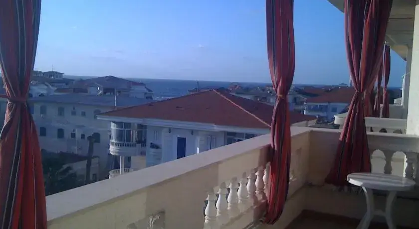 Рас-Эль-Бар: Al Tayaran Resident Apartments