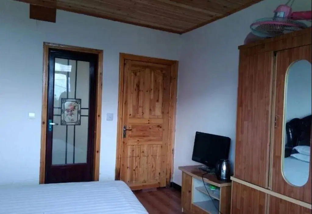 Яань: Baidingfu Hotel