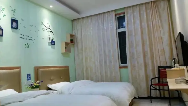 Чжанцзяцзе: No.1 Qingnian Inn