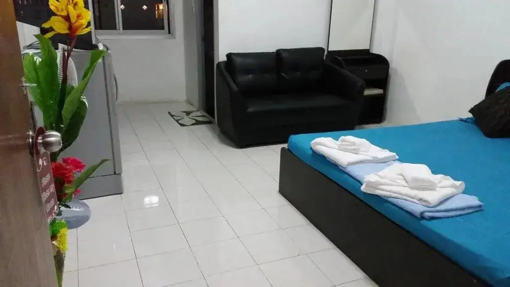 Кату: Lee Guesthouse And Massage