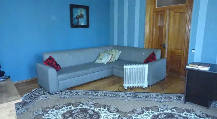 Сатаплия: Villa Hostel