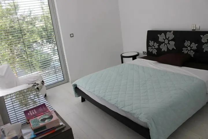 Перволия: Katerina House