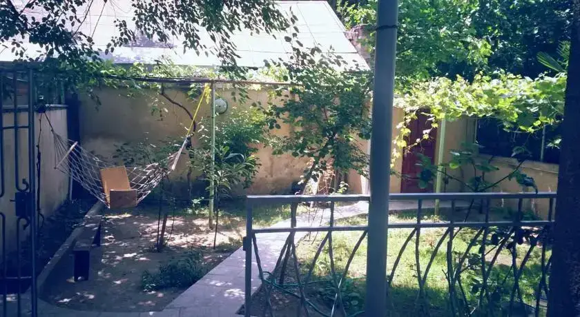 Тбилиси: Hotel Nina