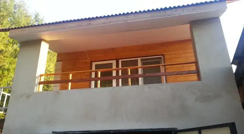 Браслав: Guest House Ozernyi