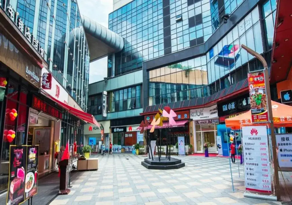 Гуанчжоу: S&P Holiday Inn Baiyun Airport(Airport 2 Branch)