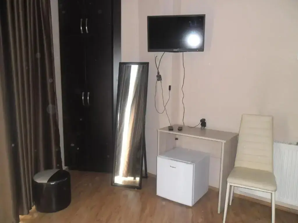 Тбилиси: Shatel Hotel