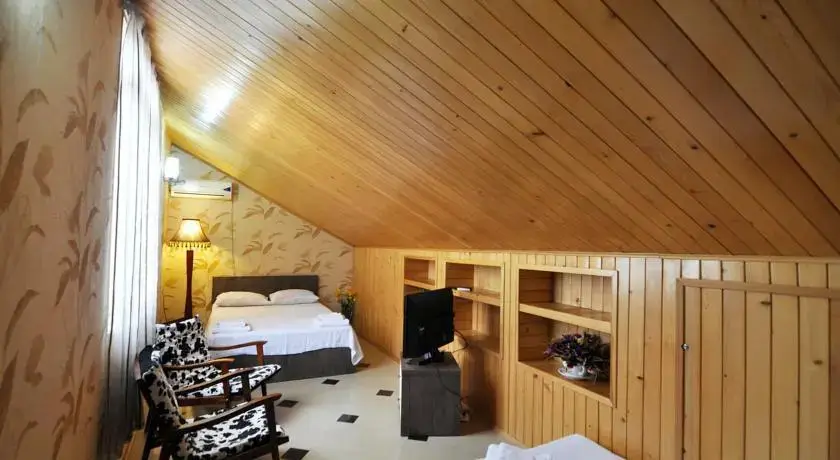 Тбилиси: Fenix Hotel