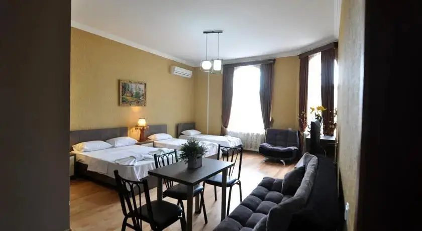 Тбилиси: Fenix Hotel