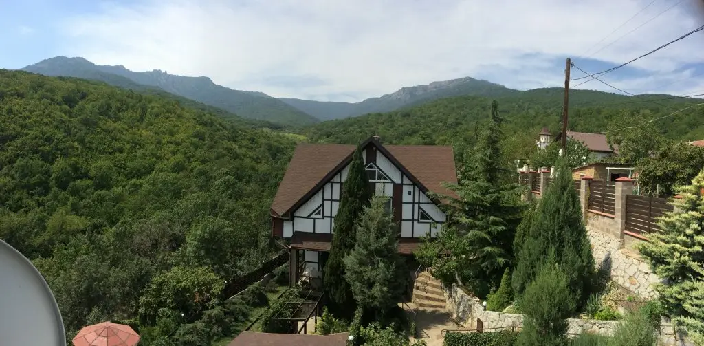 Алушта: Шале Джур-Джур
