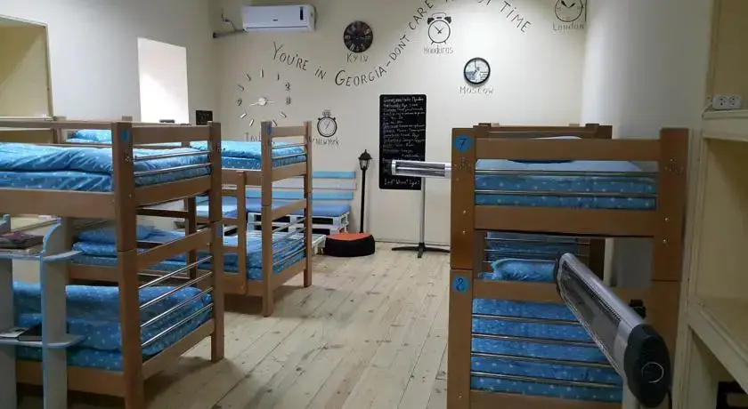 Тбилиси: Hostel & Rooms