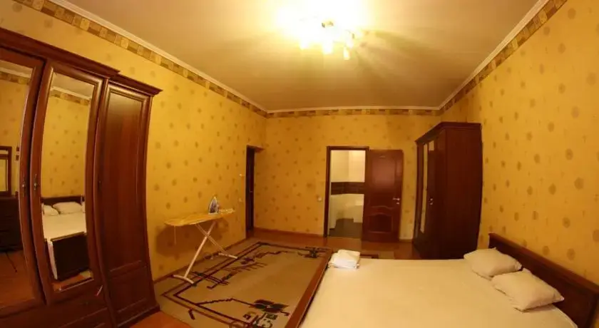 Алматы: AKV Appartments at Shevchenko 2