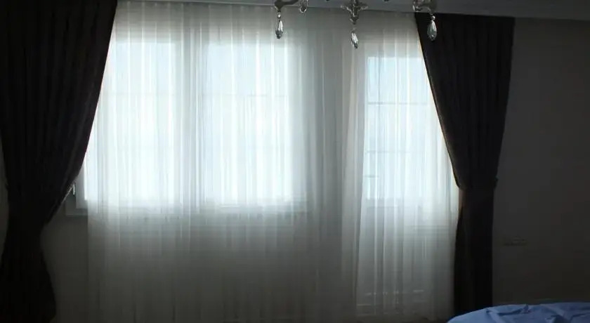 Арсин: Azak Residence