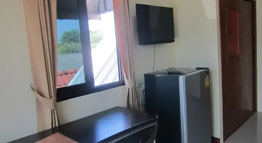 Муанг: C&C House
