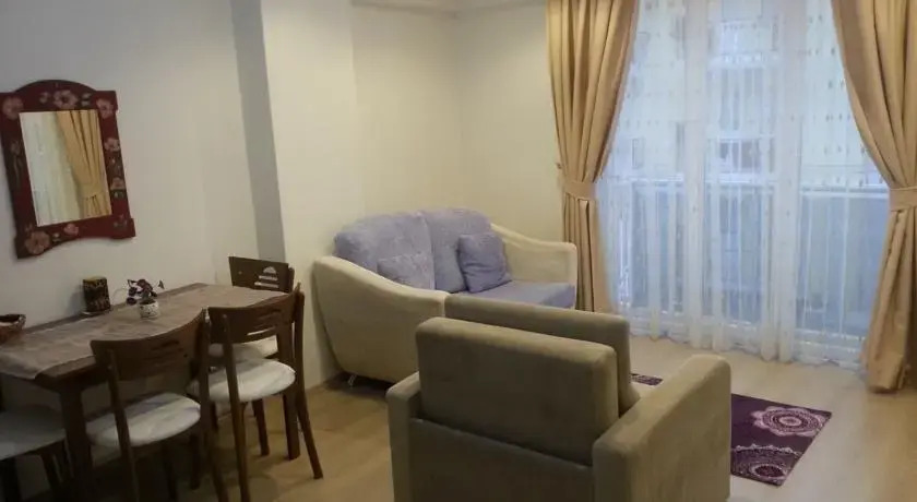 Канаккале: Cicekli Bahce Evleri