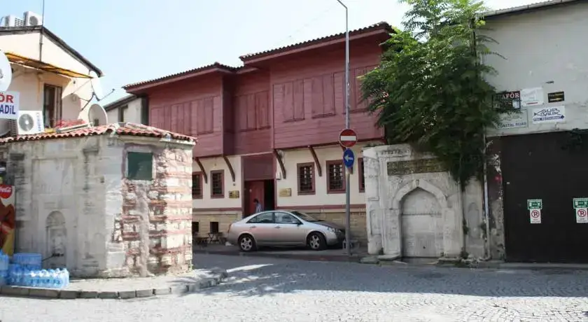 Стамбул: Coskun House Garden