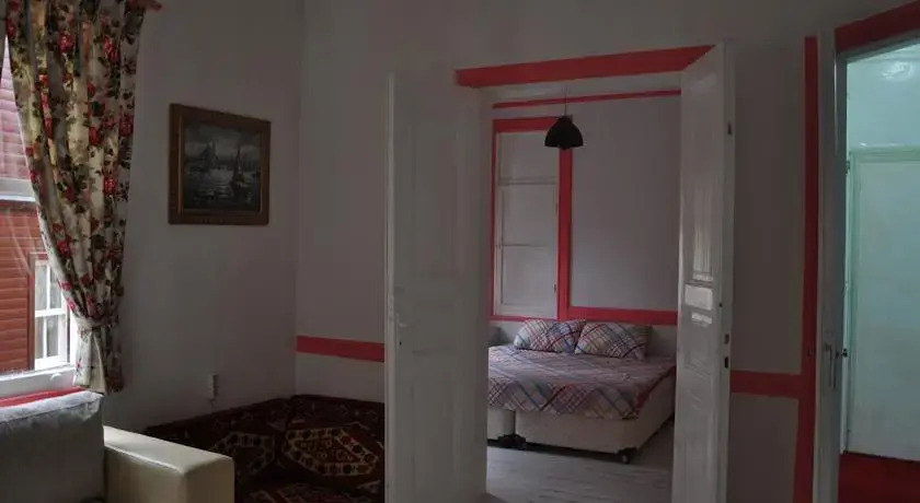 Стамбул: Mahmures House