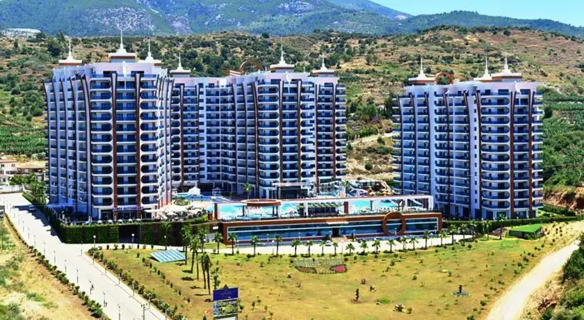Аланья: Azura Park